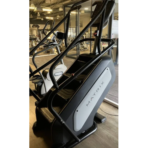 Simulateur d'escalier Technogym - Occasion